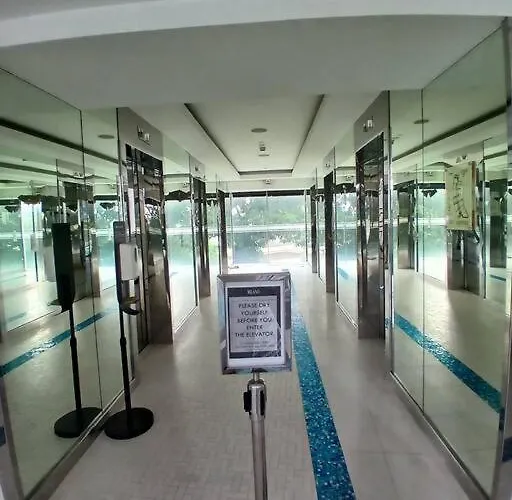 Spacious 1br Milano By Versace In Makati