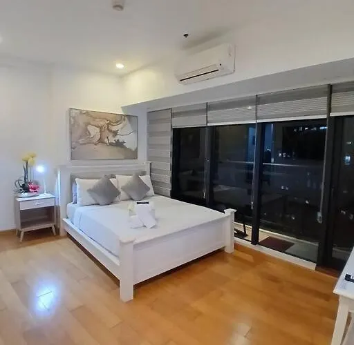 Spacious 1br Milano By Versace In Makati *