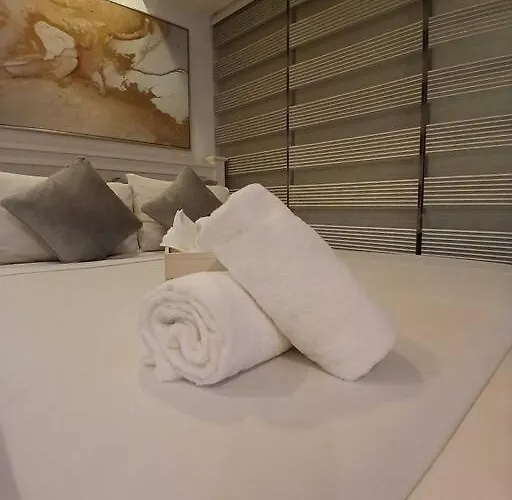 Spacious 1br Milano By Versace In Makati *